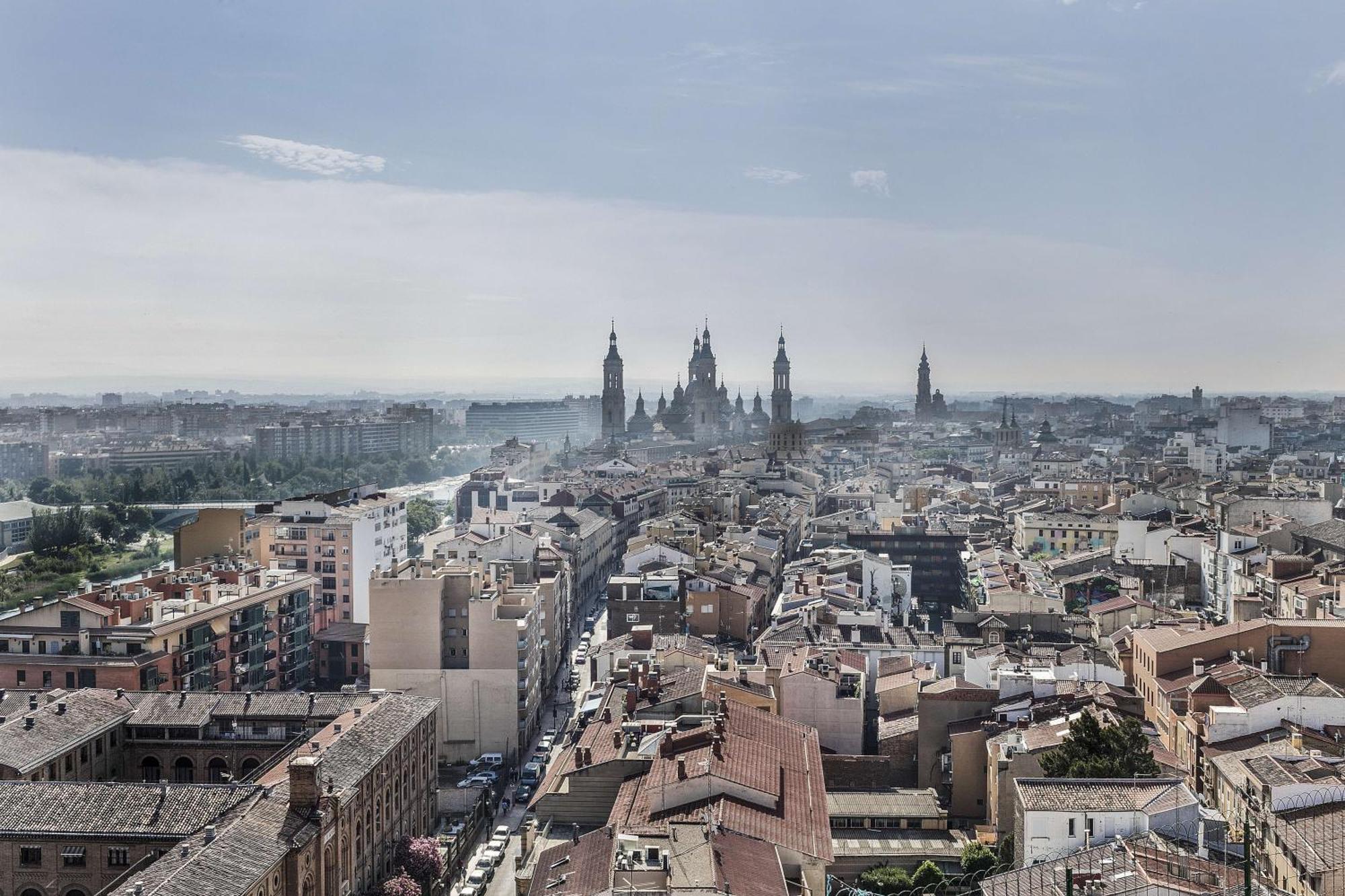Mirador Del Ebro Apartman Zaragoza Kültér fotó