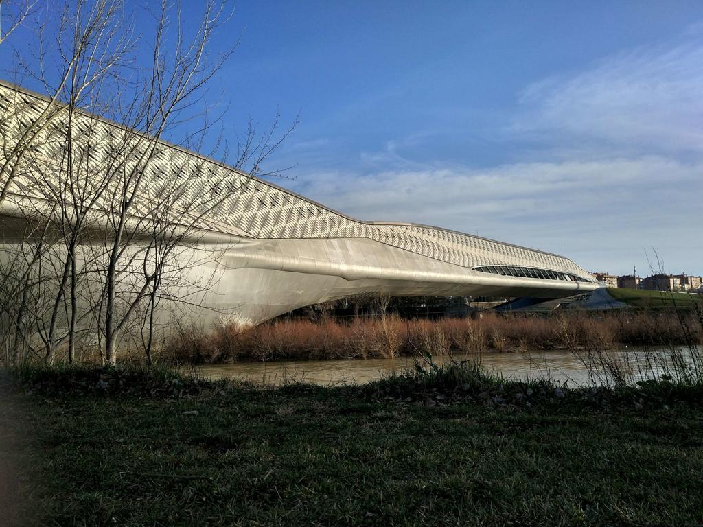 Mirador Del Ebro Apartman Zaragoza Kültér fotó