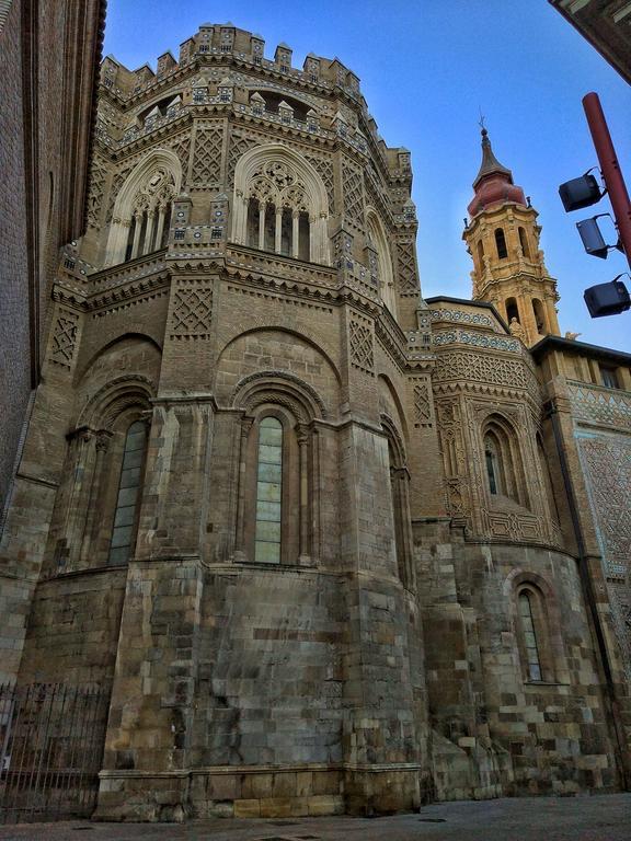 Mirador Del Ebro Apartman Zaragoza Kültér fotó